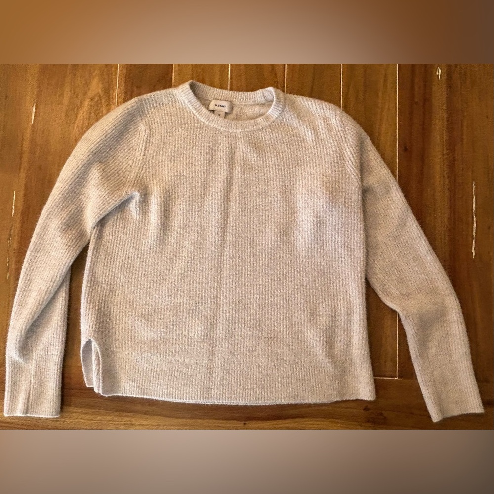 Grey Old Navy Sweater. Medium.